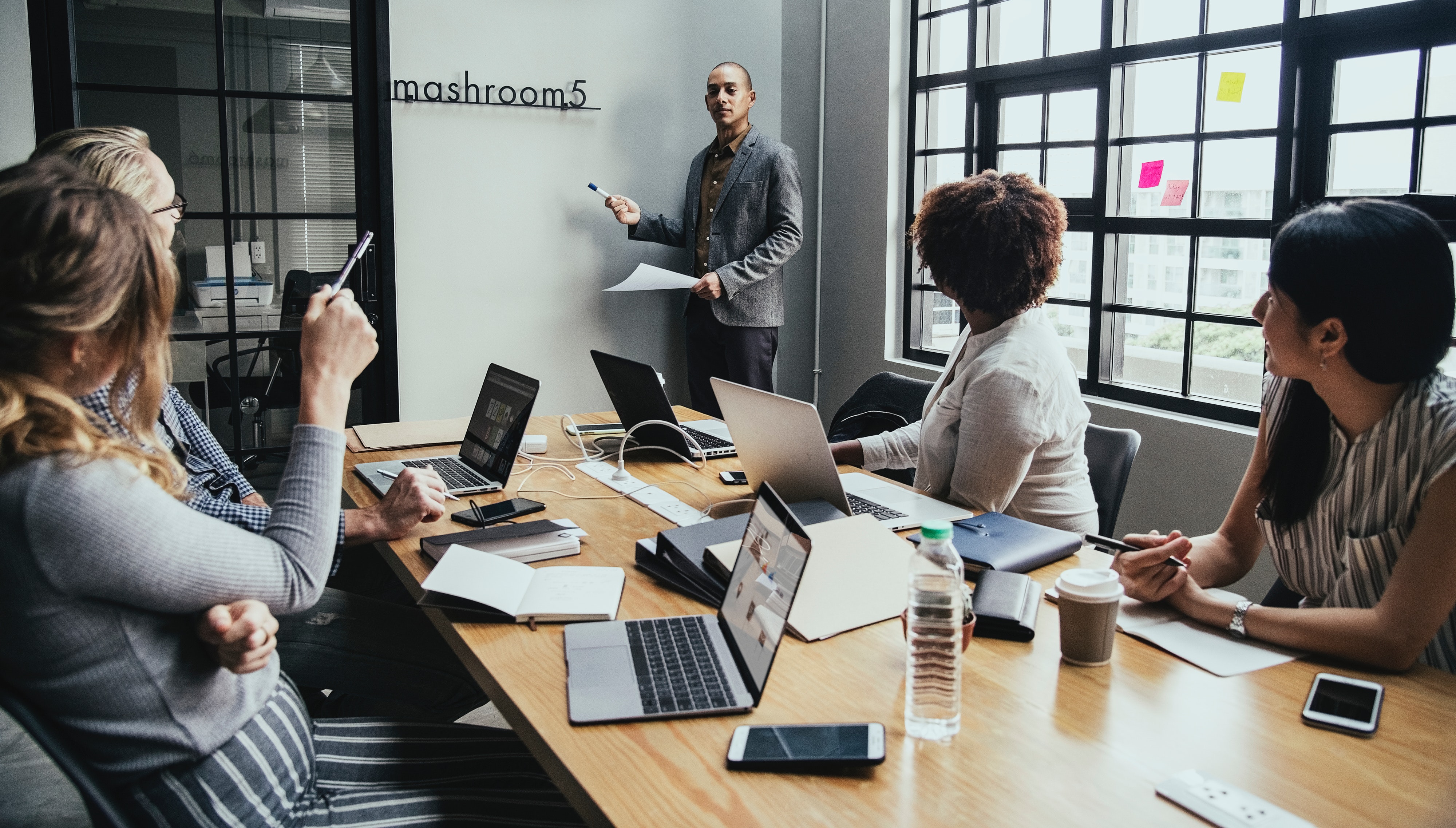 american-cellphone-coffee-1391371 american-cellphone-coffee-1391371